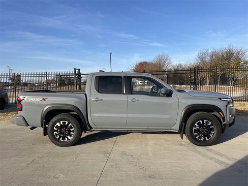 Certified 2024 Nissan Frontier Pro-X image 3