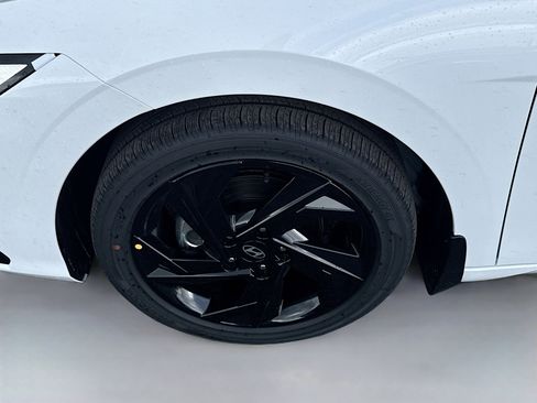 New 2026 Hyundai Elantra SEL Sport Premium FWD image 23