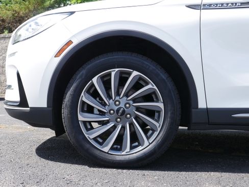 Used 2023 Lincoln Corsair Reserve AWD/4WD image 11