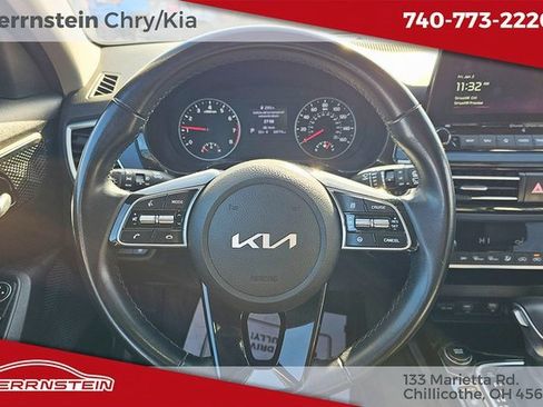 Used 2023 Kia Seltos S w/ Navigation Package image 12