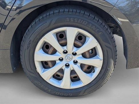 Used 2020 Toyota Corolla LE image 10