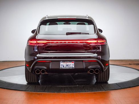 Certified 2026 Porsche Macan AWD/4WD image 9