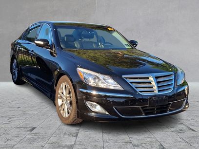 Used 2013 Hyundai Genesis 3.8 w/ Technology Pkg