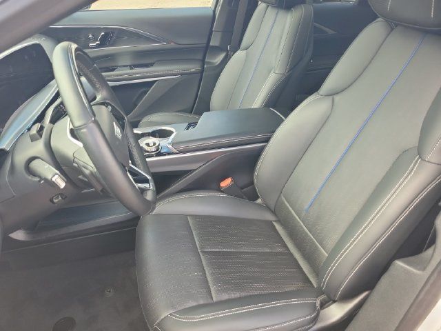 Certified 2024 Cadillac Lyriq Luxury w/ LPO, Floor Liner Package AWD/4WD image 5