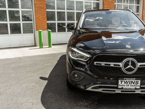 Used 2022 Mercedes-Benz GLA 250 4MATIC w/ Premium Package Lite image 34
