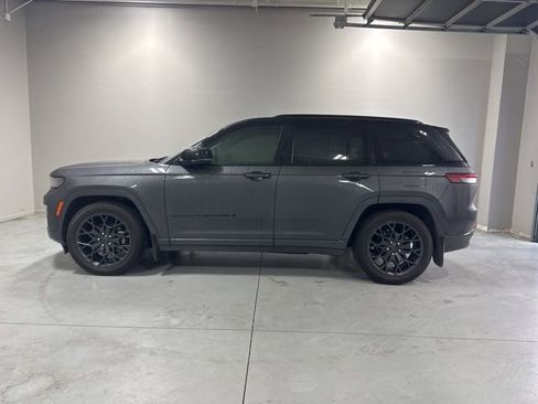 Used 2025 Jeep Grand Cherokee Summit image 10