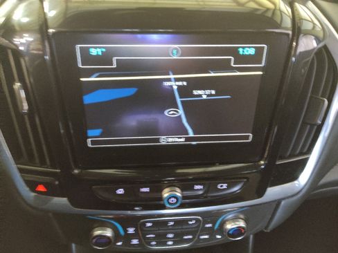 Used 2019 Chevrolet Traverse LT w/ LT Premium Package AWD/4WD image 25