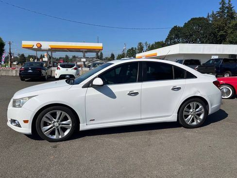 Used 2014 Chevrolet Cruze LTZ w/ Sun, Sound and Sport Package FWD image 27