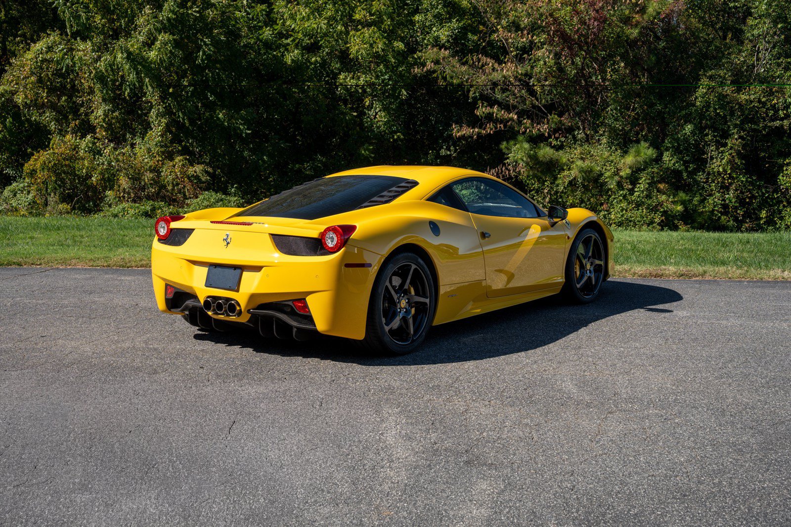 Used 2012 Ferrari 458 Italia Coupe RWD image 7