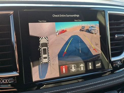 New 2026 Chrysler Pacifica Limited w/ S Appearance Package image 16