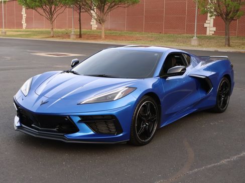 Used 2023 Chevrolet Corvette Stingray Premium Cpe w/ Z51 Performance Package RWD image 35