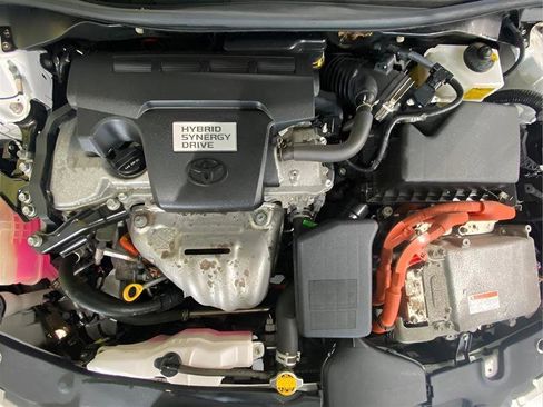 Used 2012 Toyota Camry XLE w/ Leather Pkg image 25