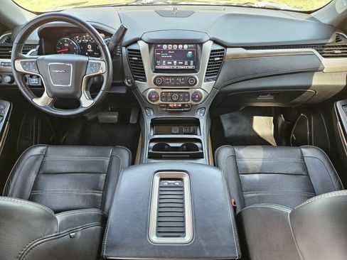 Used 2020 GMC Yukon XL Denali w/ Denali Ultimate Package AWD/4WD image 26