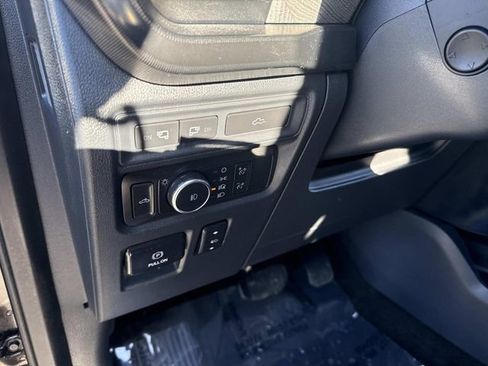 Used 2022 Ford F150 Platinum w/ Equipment Group 701A High image 24