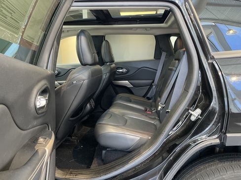 Used 2017 Jeep Cherokee High Altitude AWD/4WD image 35