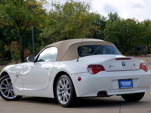 Used 2006 BMW Z4 3.0i image 4