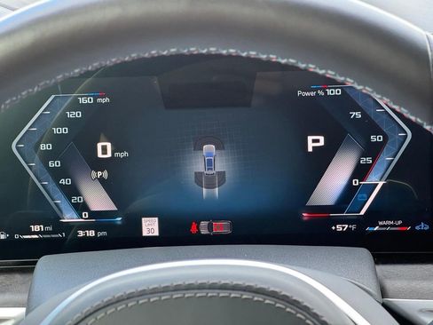 Used 2024 BMW X7 M60i image 14