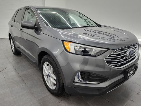 Used 2022 Ford Edge SEL image 2