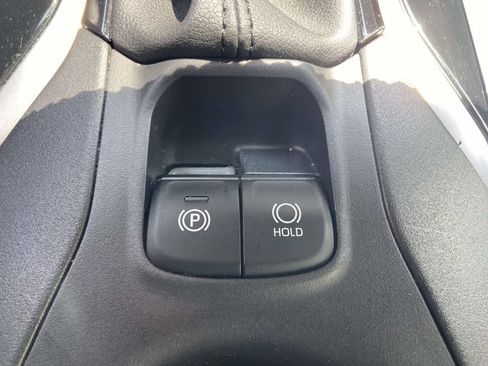 Used 2023 Toyota Corolla Cross LE FWD image 26