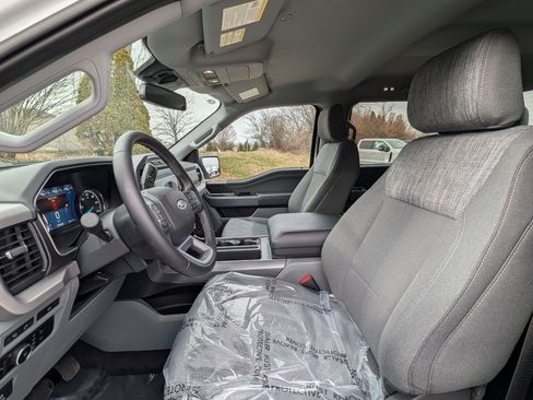 Used 2023 Ford F150 XLT w/ Equipment Group 302A High image 11