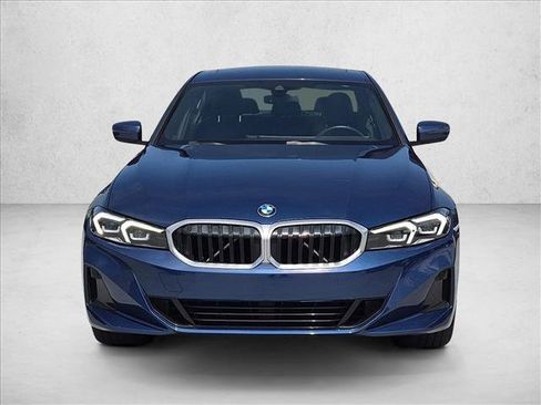 Used 2023 BMW 330i Sedan w/ Convenience Package RWD image 2