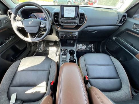 Used 2023 Ford Bronco Sport Outer Banks w/ Tech Package AWD/4WD image 8