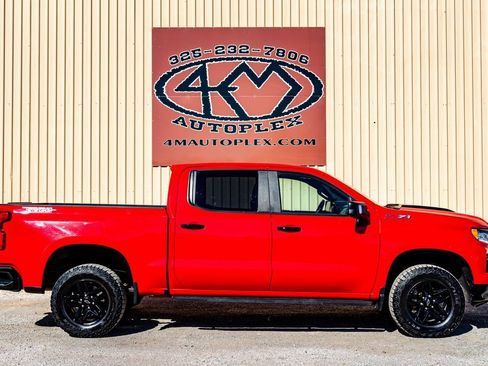 Used 2022 Chevrolet Silverado 1500 LT Trail Boss w/ LT Trail Boss Premium Package image 2