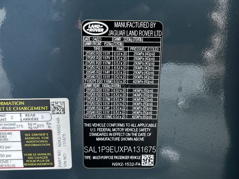 Used 2023 Land Rover Range Rover Sport SE image 12