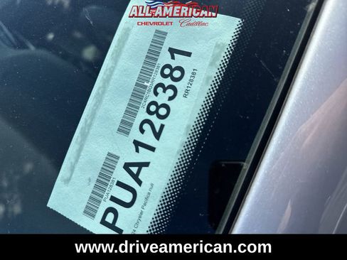 Used 2024 Chrysler Pacifica Touring-L image 33