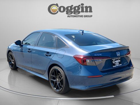 Used 2025 Honda Civic FWD Hybrid Sedan image 4