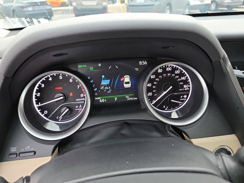 Used 2023 Toyota Camry XLE image 24