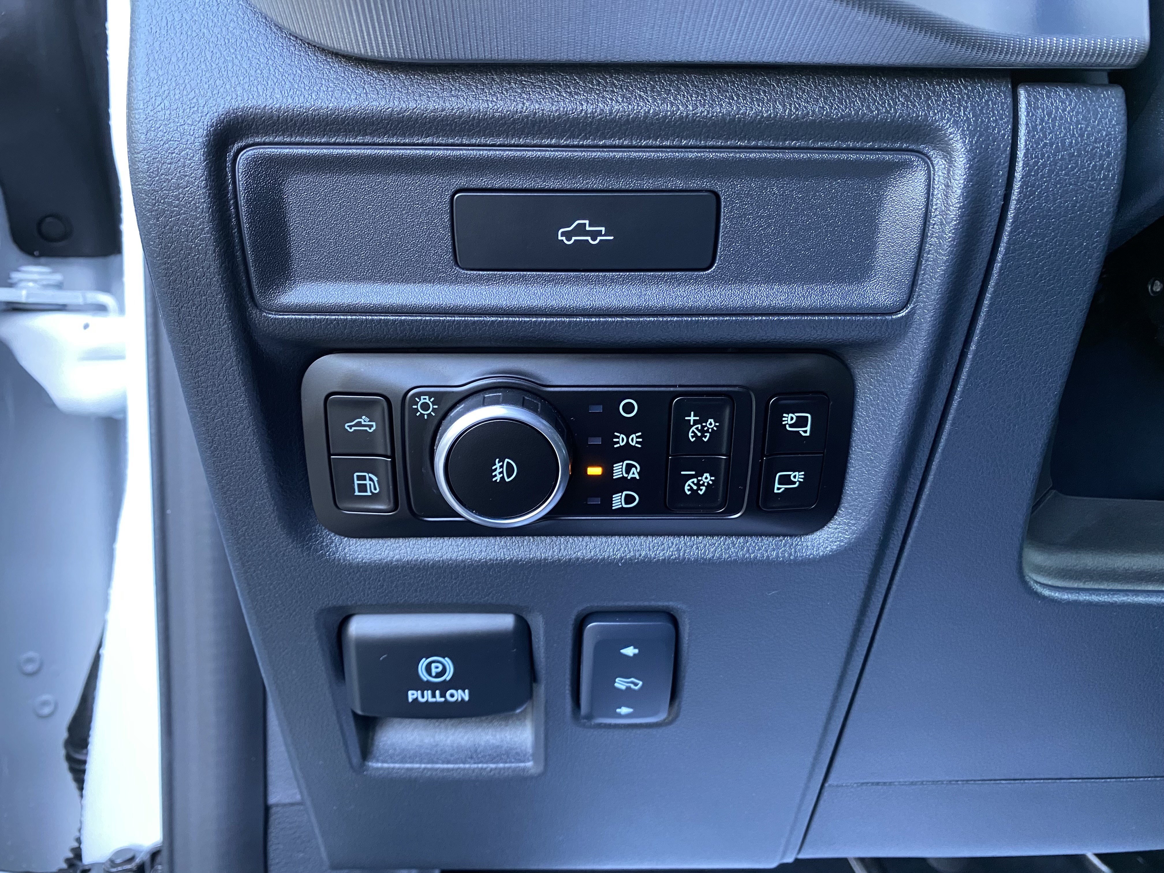 Used 2026 Ford F150 Lariat w/ Equipment Group 501A Mid AWD/4WD image 18