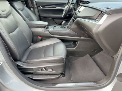 Certified 2024 Cadillac XT5 Premium Luxury image 29