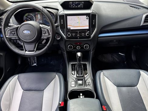 Used 2022 Subaru Crosstrek Hybrid w/ Moonroof Package w/Navigation AWD/4WD image 16