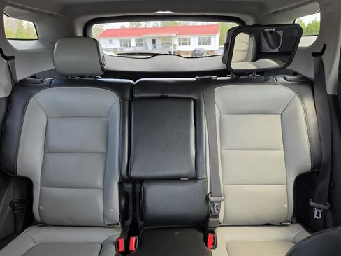 Used 2018 GMC Terrain SLT w/ Infotainment Package II image 8