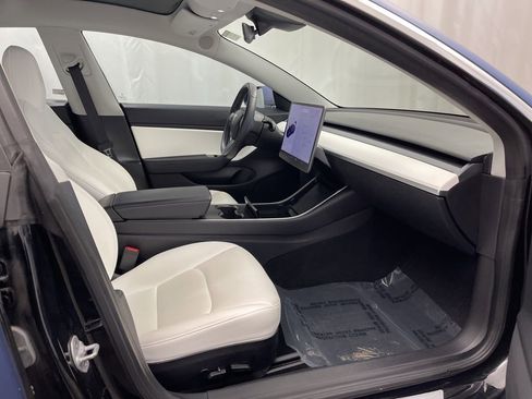 Used 2018 Tesla Model 3 Long Range image 26
