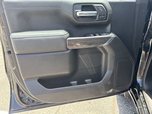 Used 2021 Chevrolet Silverado 1500 LTZ RWD image 10