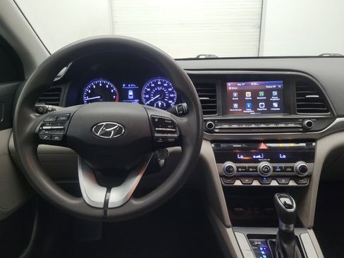 Used 2020 Hyundai Elantra SEL image 22