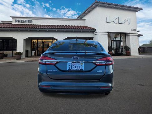 Used 2017 Ford Fusion SE w/ Equipment Group 201A image 7