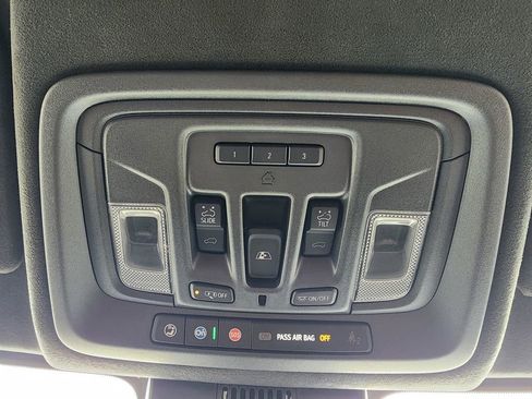 Used 2025 GMC Sierra 1500 Denali Ultimate AWD/4WD image 24