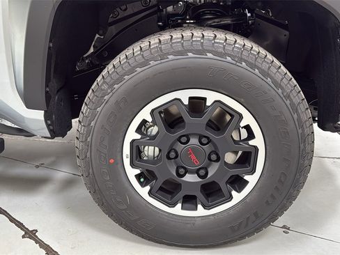 New 2025 Toyota Tacoma TRD Off-Road image 21