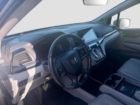 Used 2024 Honda Odyssey Elite image 9