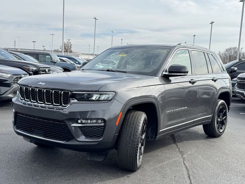 Used 2022 Jeep Grand Cherokee Limited image 15