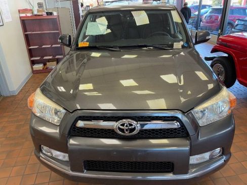 Used 2011 Toyota 4Runner Trail image 5