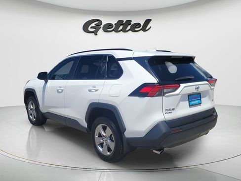 Used 2025 Toyota RAV4 XLE w/ Convenience Package FWD image 7