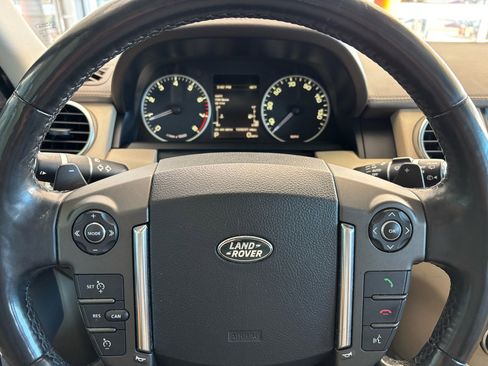 Used 2014 Land Rover LR4 HSE LUX image 16