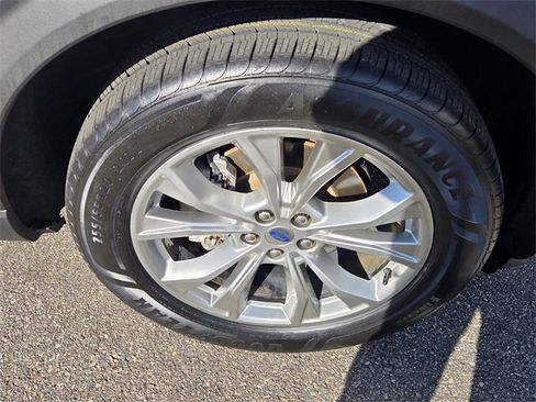 Used 2021 Ford Explorer Limited w/ Equipment Group 301A image 16