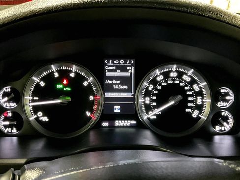 Certified 2017 Toyota Land Cruiser image 24