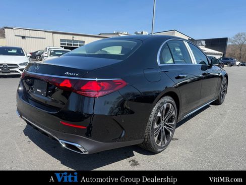 New 2026 Mercedes-Benz E 350 4MATIC Sedan image 8