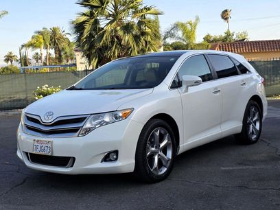 Used 2014 Toyota Venza XLE w/ XLE Premium Package